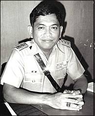 Oberst Paterno Lamongo, kommandøren for det Filippinske Politikorps