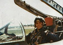Milton Torres, Løjtnant og Pilot